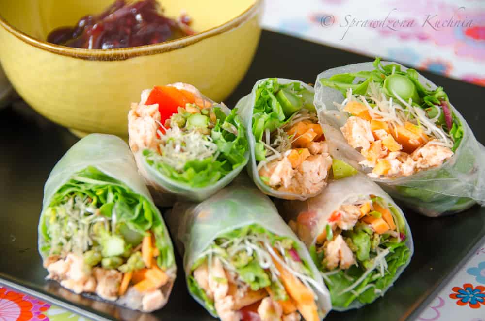 Spring rolls z łososiem