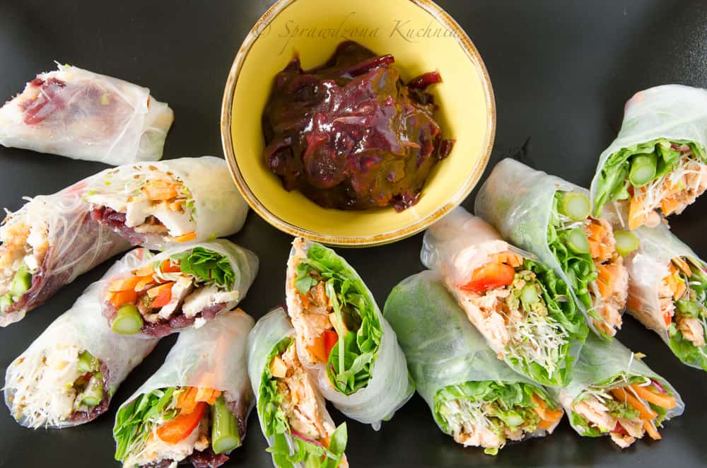Spring rolls z łososiem