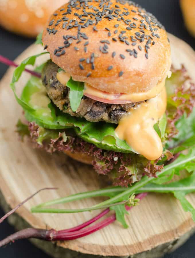 burgery z czarnej fasoli