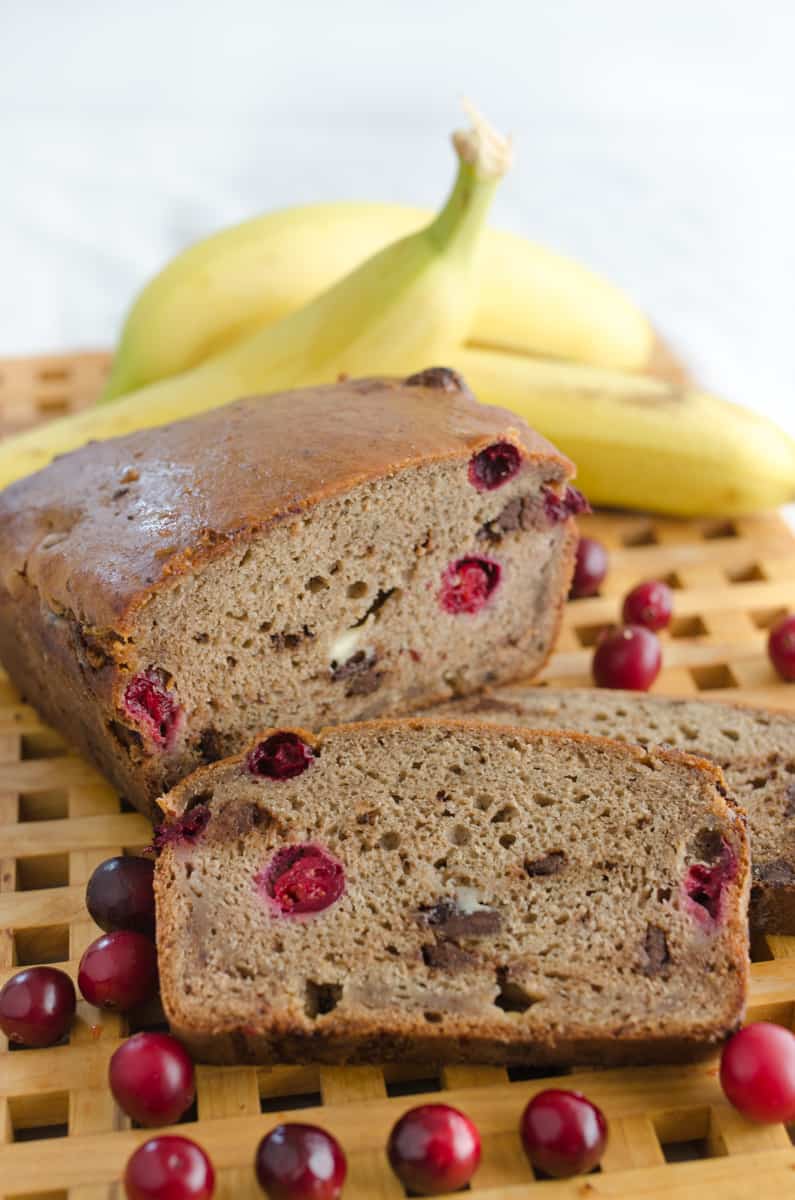chlebek-bananaowy-z-zurawina