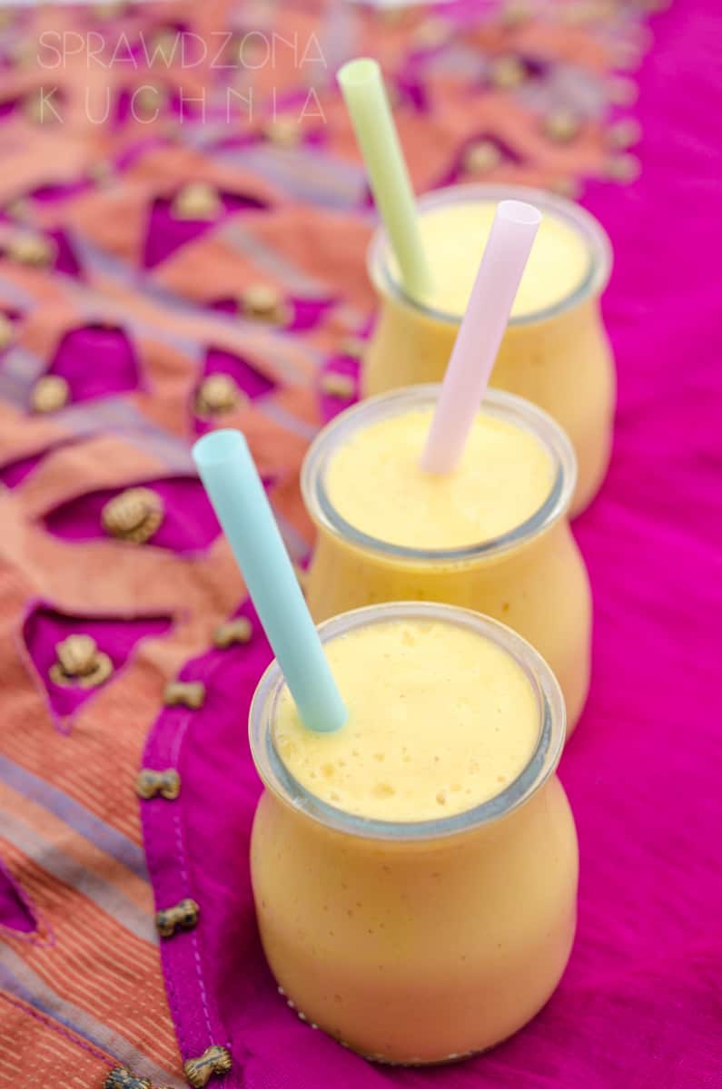 mango lassi