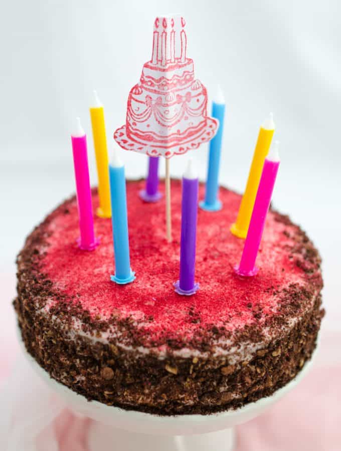 tort z pianka malinowa