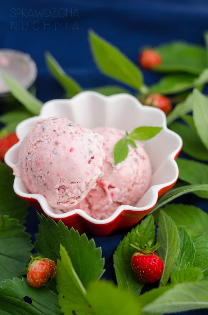 lody truskawkowo-mietowe