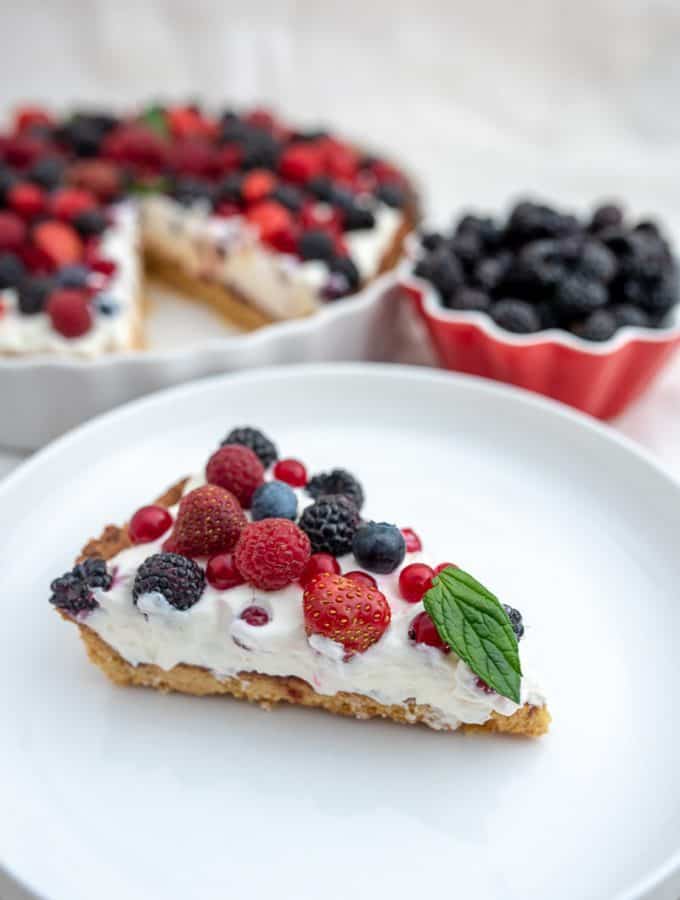 tarta z mascarpone i owocami